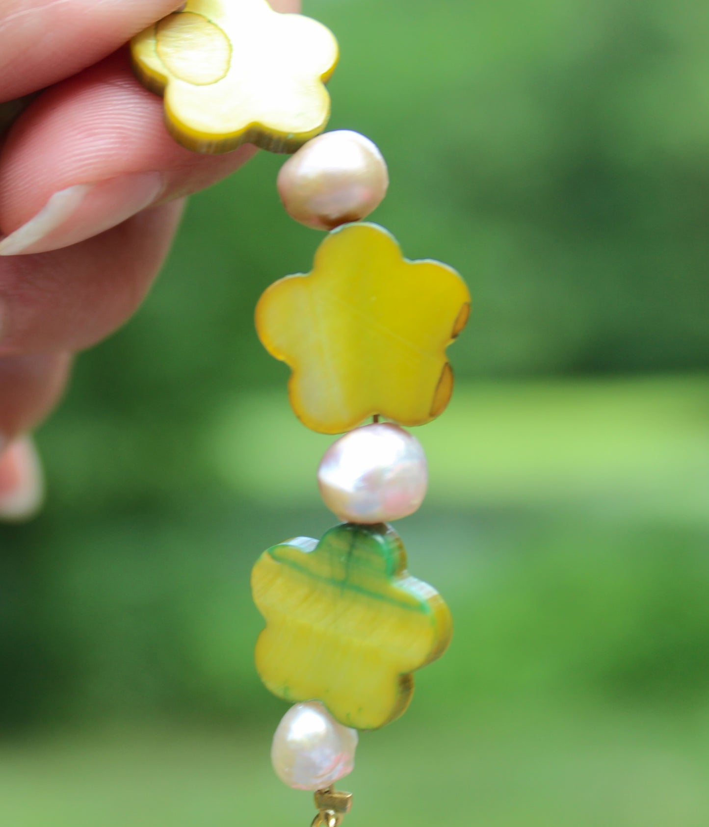 Green Mother Of Pearl Flower Bracelet