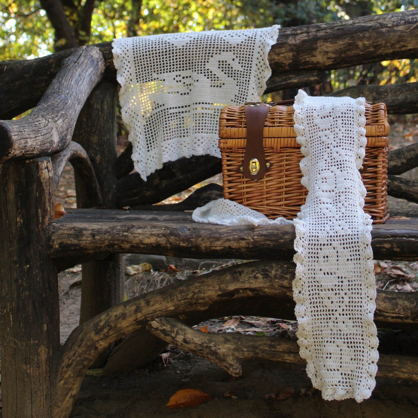 Filet Crochet Rose Scarf